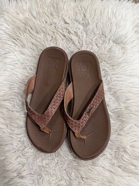 KuaiLu Womens Flip Flops Ladies Yoga Mat Comfortable Walking 7.5, Coffee Brown